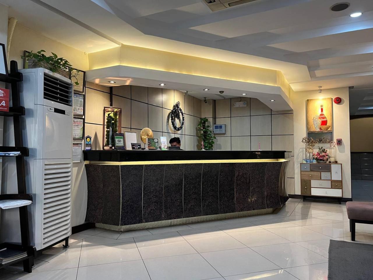 Subic Residencias Olongapo Exterior foto