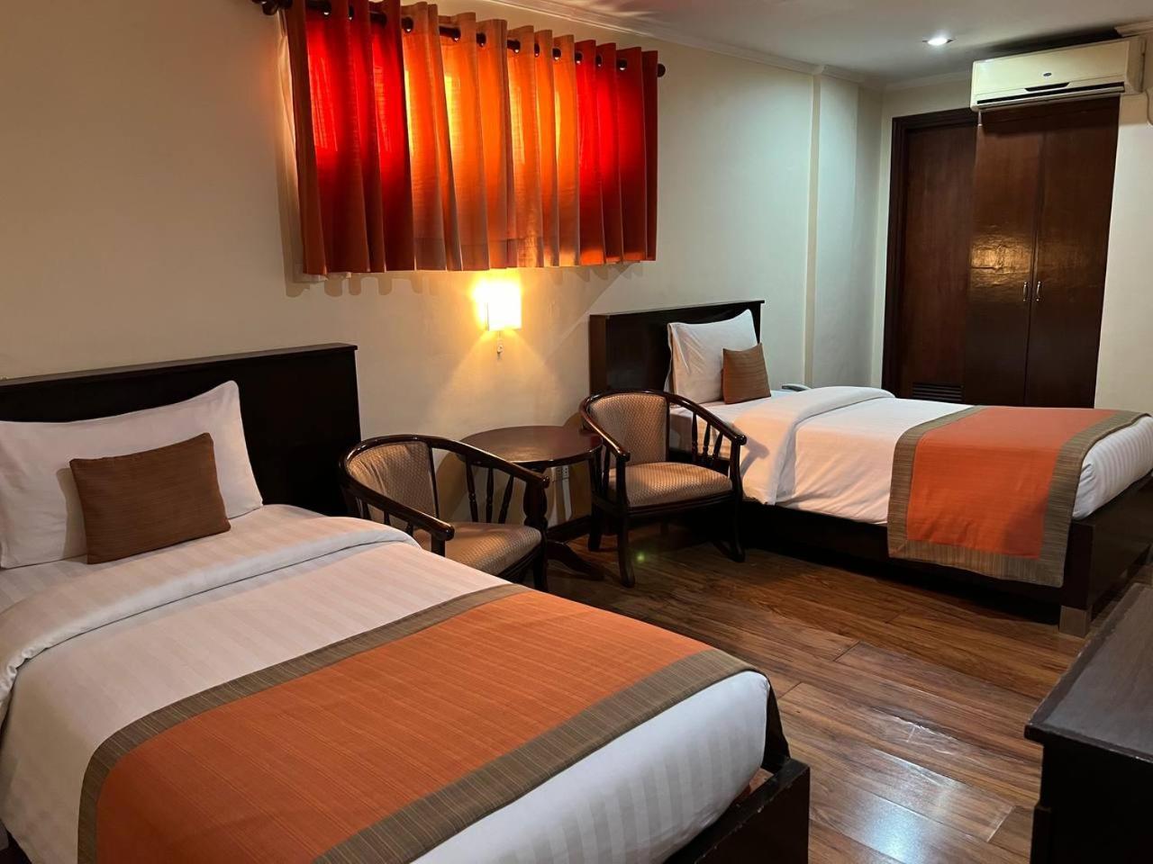 Subic Residencias Olongapo Exterior foto