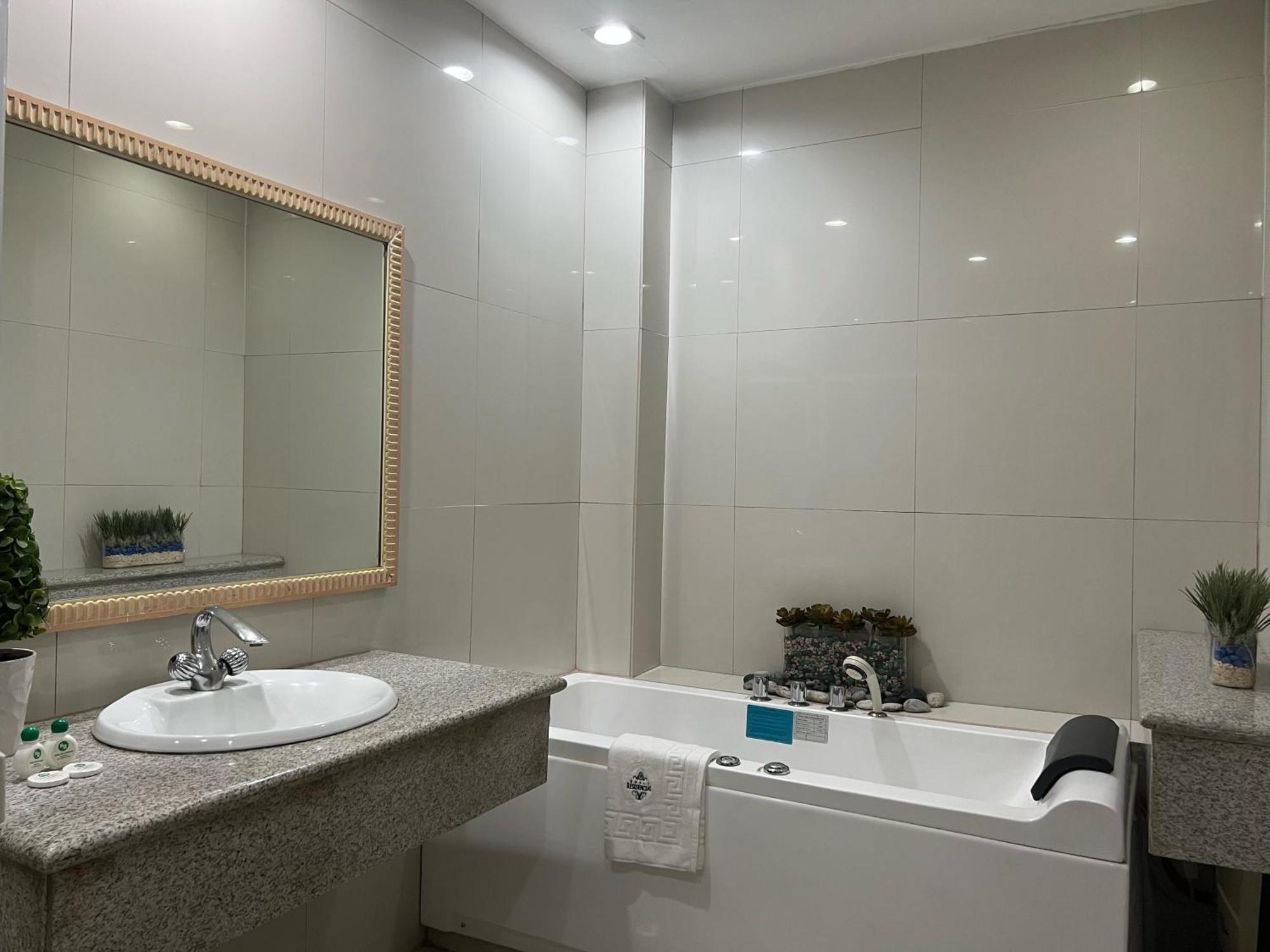 Subic Residencias Olongapo Exterior foto