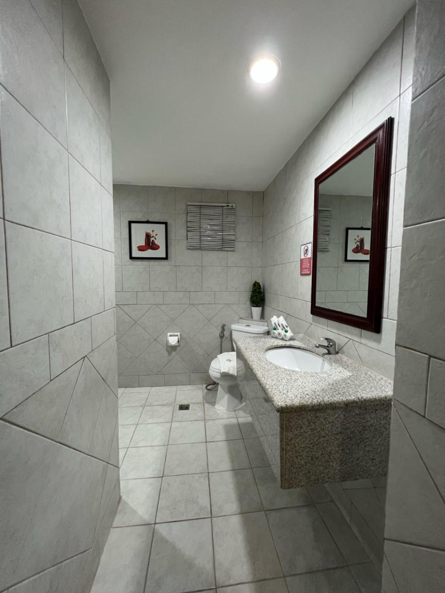Subic Residencias Olongapo Exterior foto